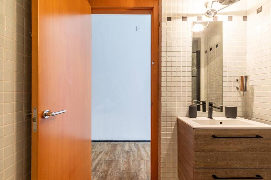 발렌시아 Cozy Loft Patio+Pool +Wifi 아파트 외부 사진