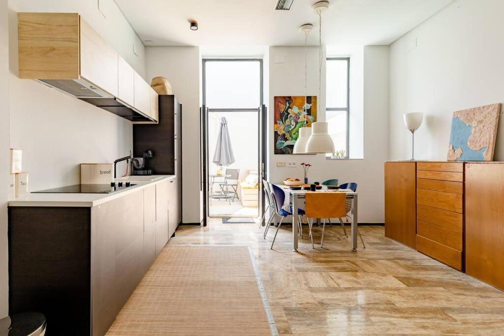 발렌시아 Cozy Loft Patio+Pool +Wifi 아파트 외부 사진
