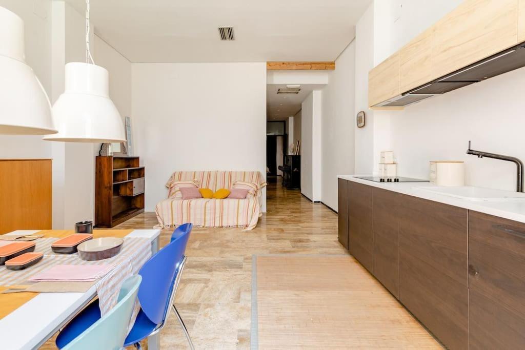 발렌시아 Cozy Loft Patio+Pool +Wifi 아파트 외부 사진
